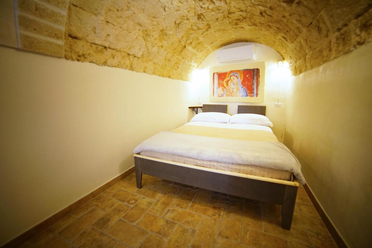 Bed and Breakfast La Pergola Ai Sassi Матера Екстер'єр фото